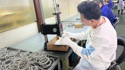 造成磨床主軸軸承精度下降的原因有哪些？