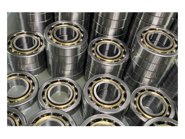 電機(jī)軸承使用密封的還是開(kāi)式的好？應(yīng)該怎么選擇？