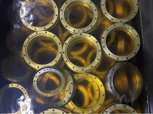 精密數(shù)控機(jī)床主軸軸承選錯(cuò)油脂的危害有哪些？