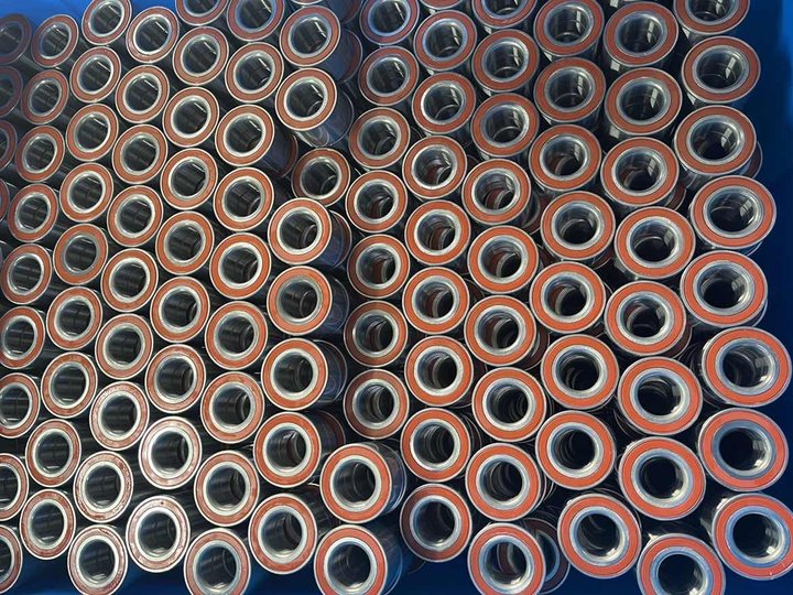 角接觸軸承與深溝球軸承的區(qū)別是什么？如何配對(duì)使用？