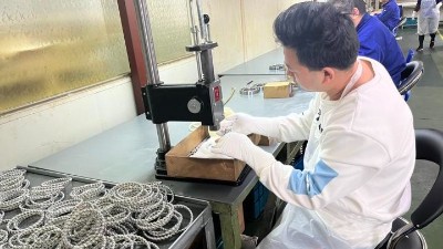 工業(yè)機(jī)器人使用交叉滾子軸承有哪些優(yōu)點(diǎn)？選擇哪家好？